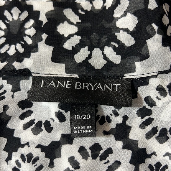 Lane Bryant Women’s Sheer Button Down Blouse with Neck Tie Size 18/20 - Picture 8 of 9